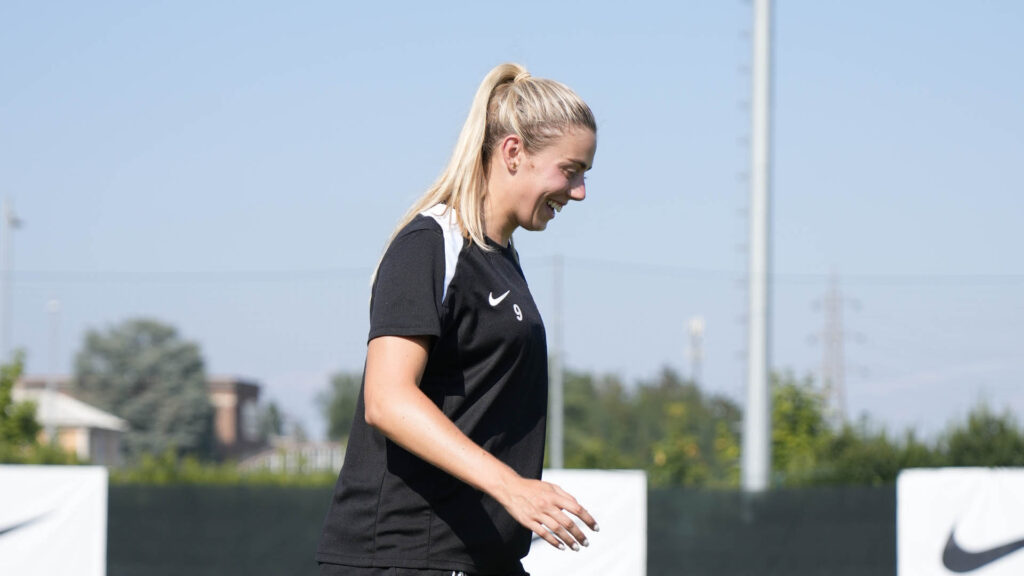 Player Profile - Alex Kerr - Back